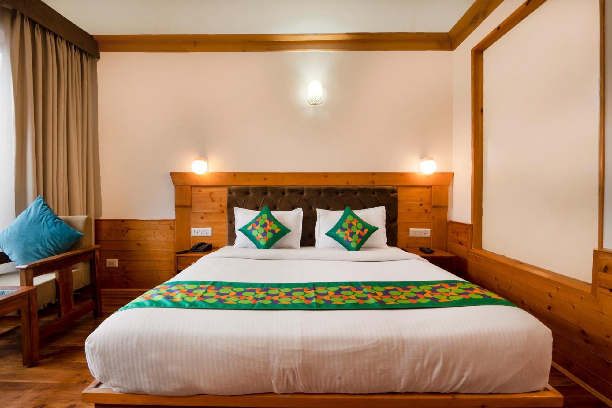 Treebo Premium Sattva With Mountain View Hotel มะนาลี ภายนอก รูปภาพ