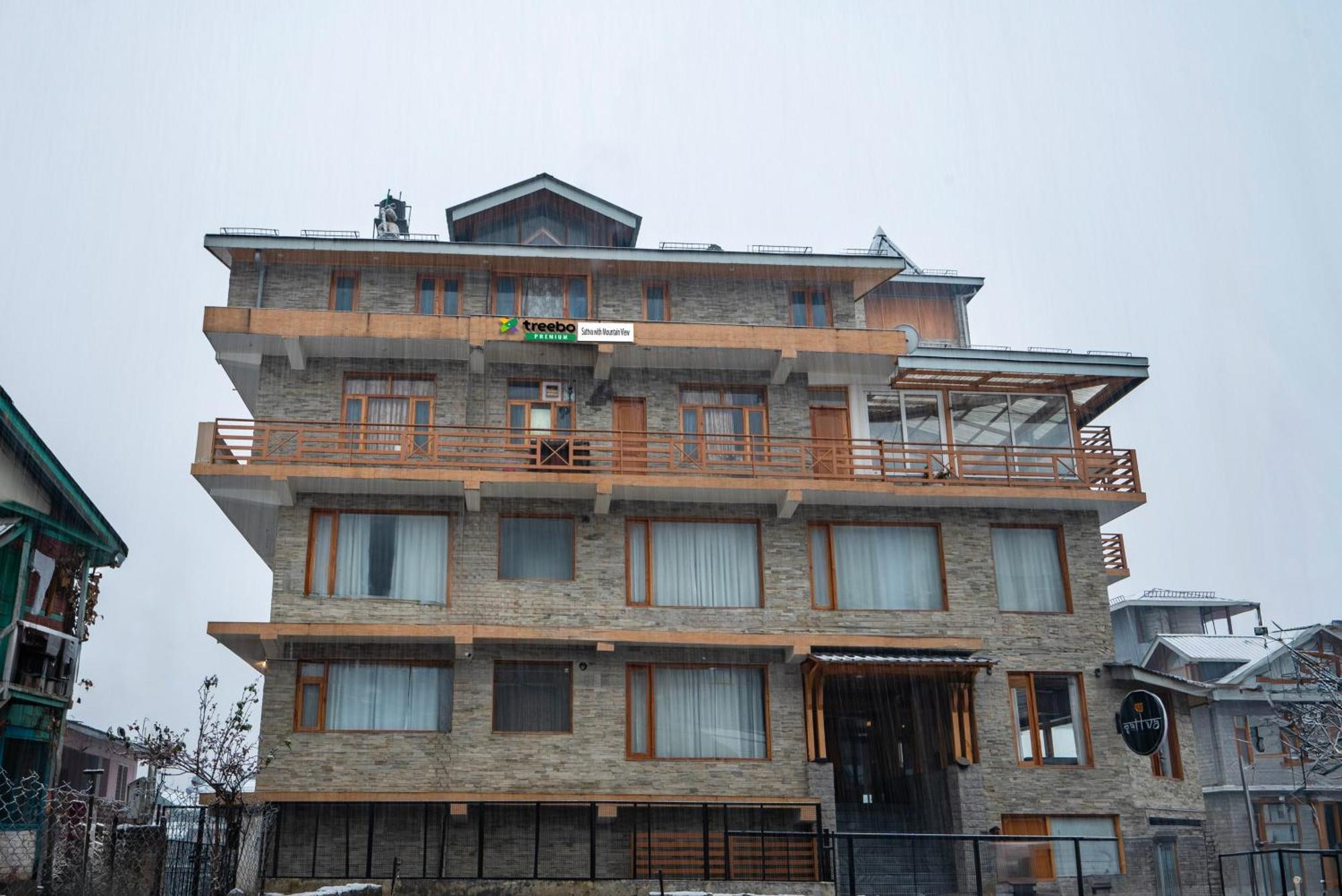 Treebo Premium Sattva With Mountain View Hotel มะนาลี ภายนอก รูปภาพ
