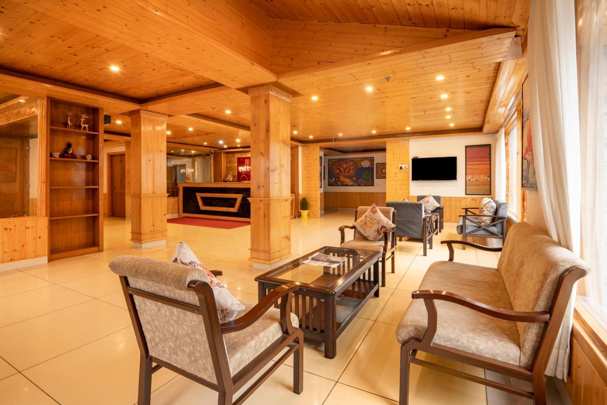 Treebo Premium Sattva With Mountain View Hotel มะนาลี ภายนอก รูปภาพ