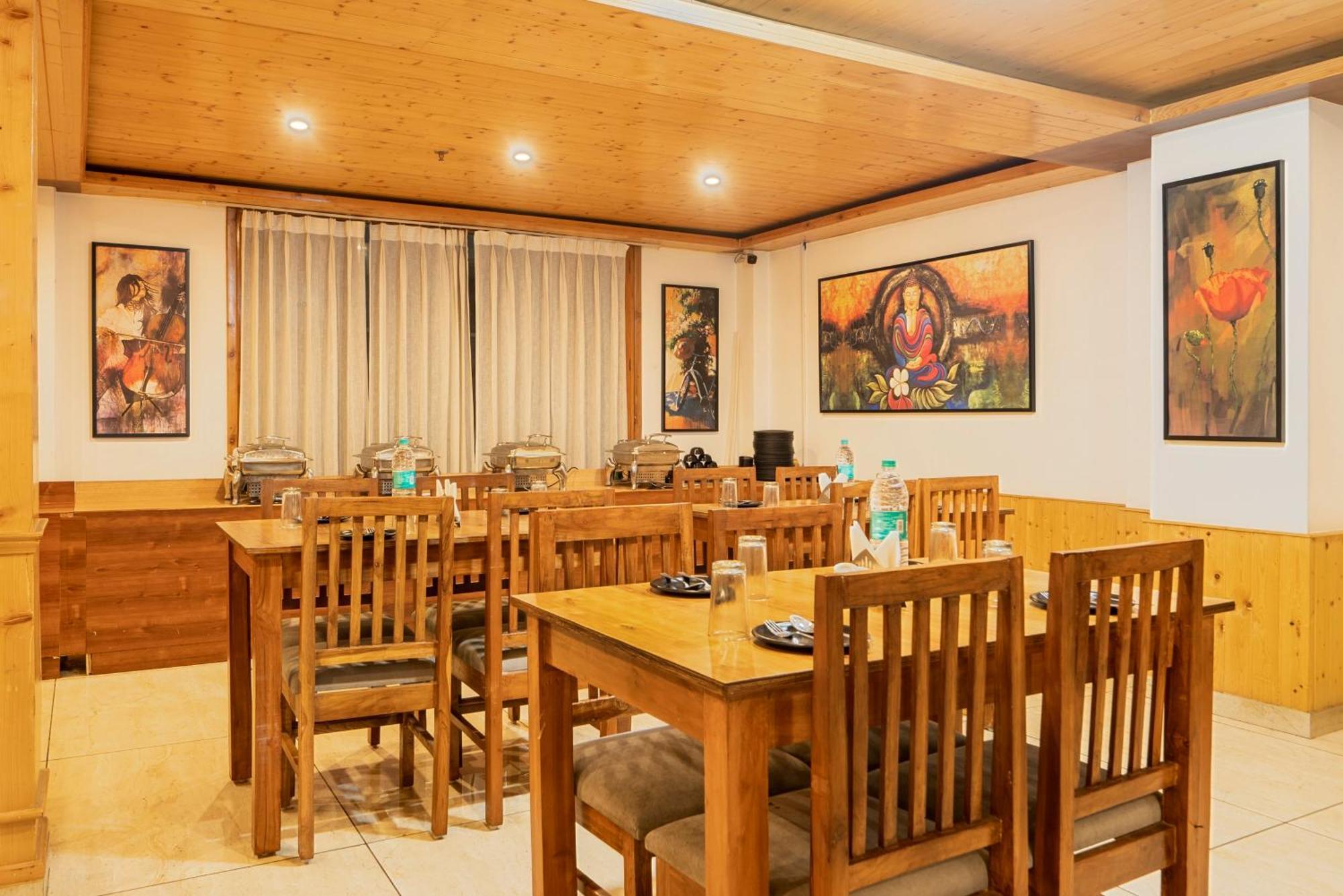 Treebo Premium Sattva With Mountain View Hotel มะนาลี ภายนอก รูปภาพ