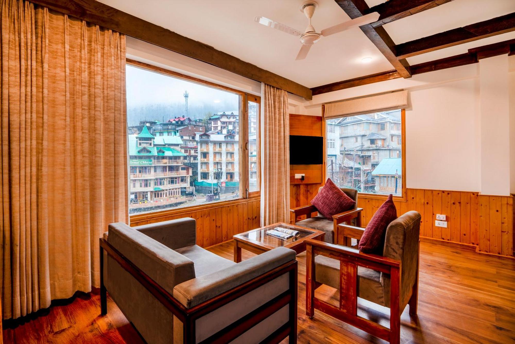 Treebo Premium Sattva With Mountain View Hotel มะนาลี ภายนอก รูปภาพ